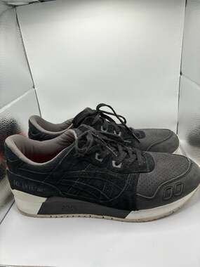 ASICS Gel Lyte III 9 Black Suede Sneakers Mens Split Tongue H7E0L Retro Runner